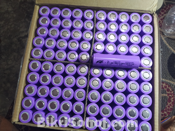 2000mah Rechgeable 3.7V Li-ion Battery power cell